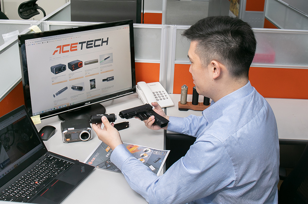 鴻翔兄弟以強大的技術力開發出許多令消費者喜愛的商品，而這也是讓ACETECH這品牌可以享譽國際的最大動力。